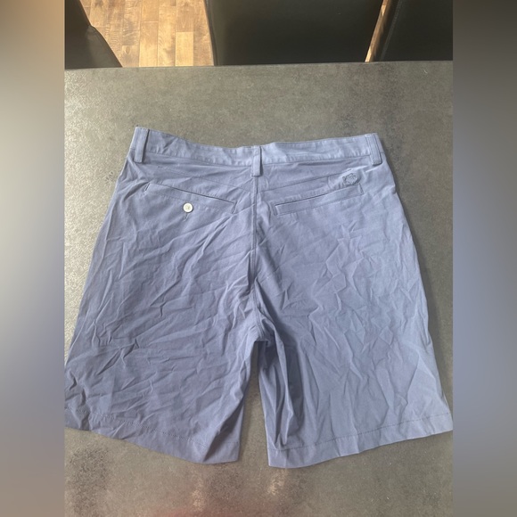 Southern Tide men's shorts - Picture 6 of 8